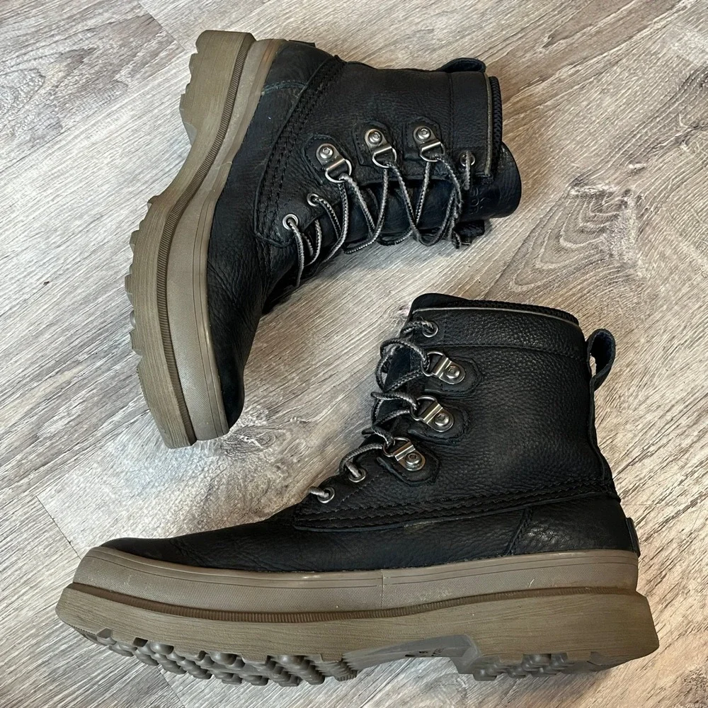 Sorel Caribou Street Waterproof Leather Boots Mens 10 Black NM3911-010